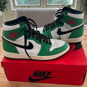 Women’s 8.5 Air Jordan 1 high OG “Lucky Green”